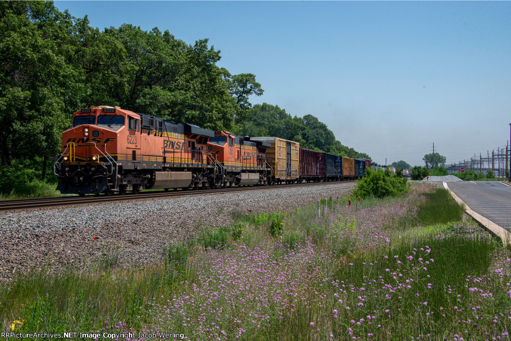 BNSF 6223